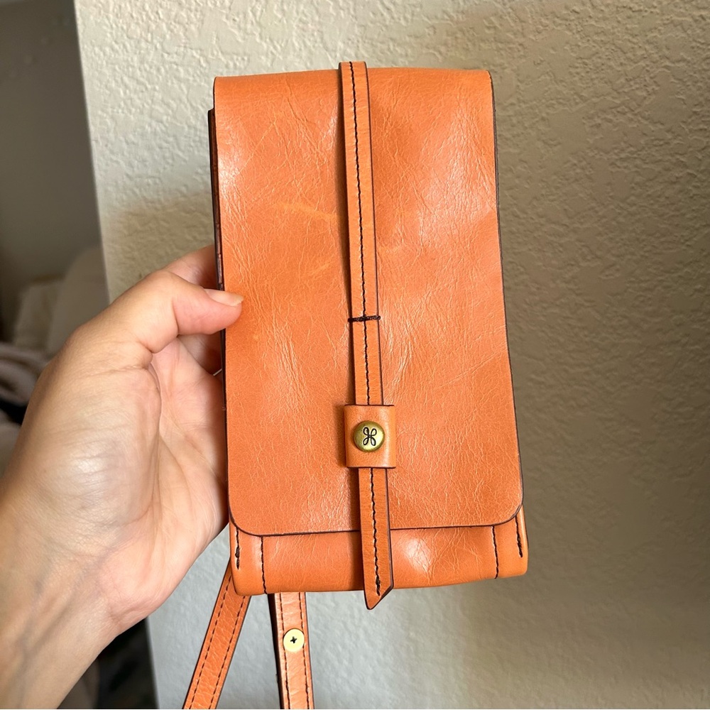 Hobo / Token Leather Crossbody Smart Phone Wallet Purse Bag